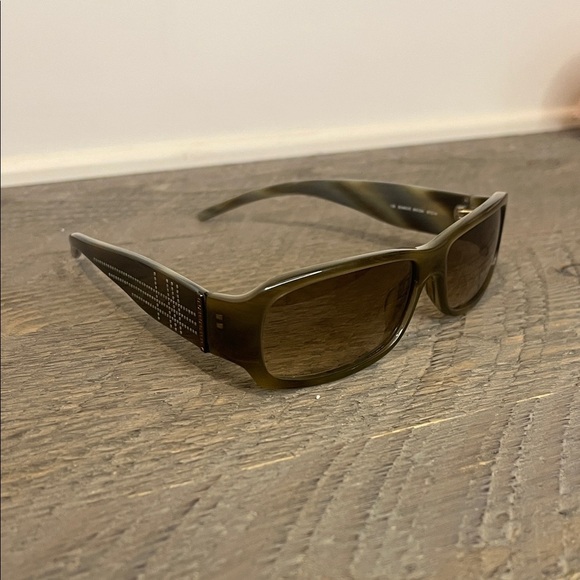 Burberry Accessories - NWOT VTG Burberry 135 8483/S BXCD 57 14 Wmns Olive Nova Check Sunglasses